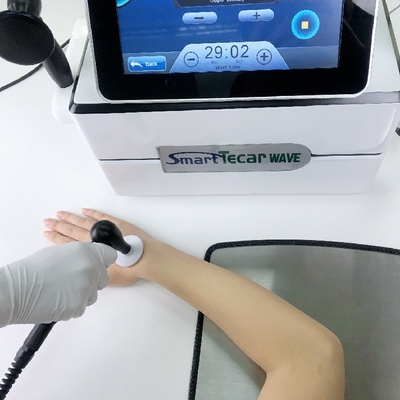 Ayak Bileği Burkulması Bel Ağrısı İçin 200MJ Shockwave Tecar Terapi Makinesi